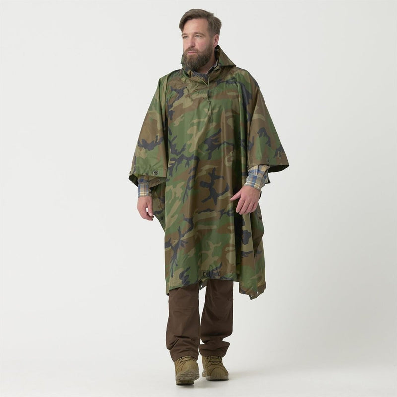 Helikon-Tex US Army Model Poncho, wasserdicht, taktische Regenbekleidung, Woodland Camo