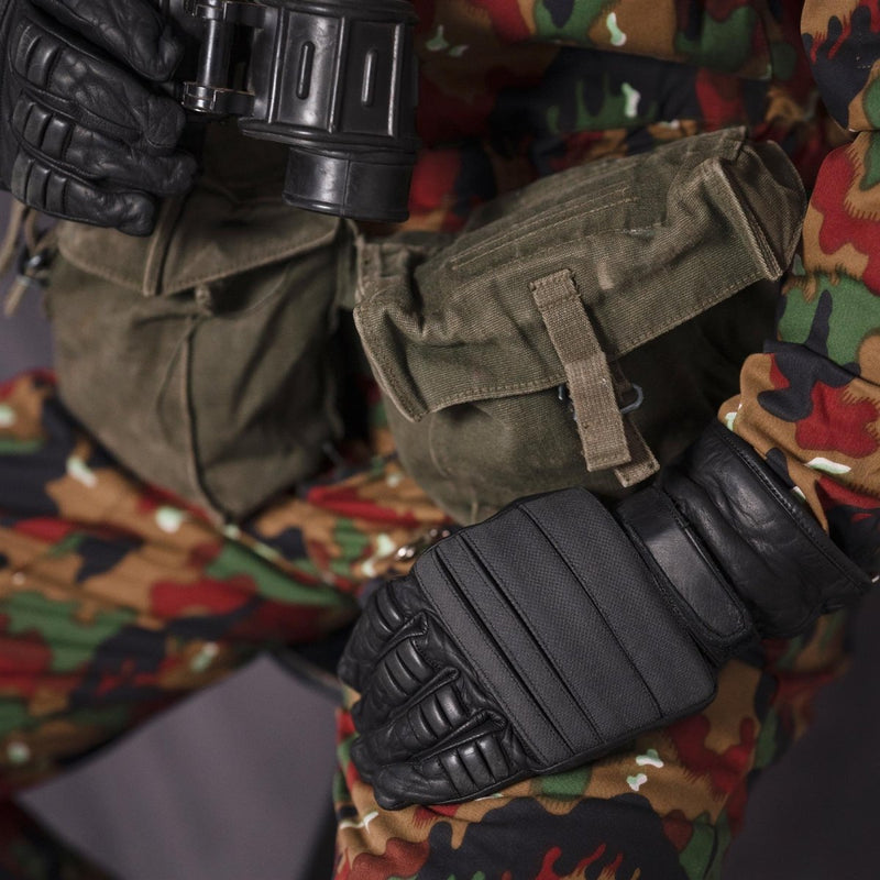 Original niederländische militärische taktische Kampfhandschuhe aus Leder mit Knöchelschutz, Schwarz